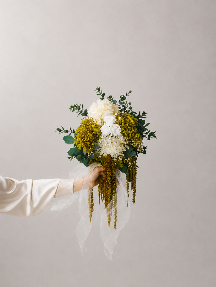 Eternal Roses Bouquet - Dried and Preserved Flowers